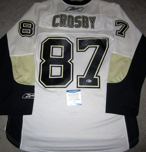 Sidney Crosby Signed Autographed Pittsburgh Penguins Hockey Jersey (Beckett COA)
