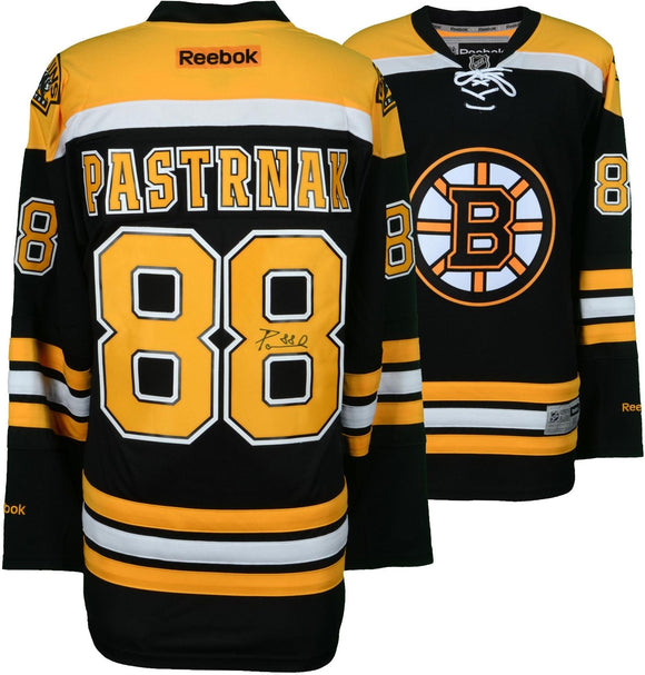 David Pastrnak Signed Autographed Boston Bruins Hockey Jersey (Fanatics COA)