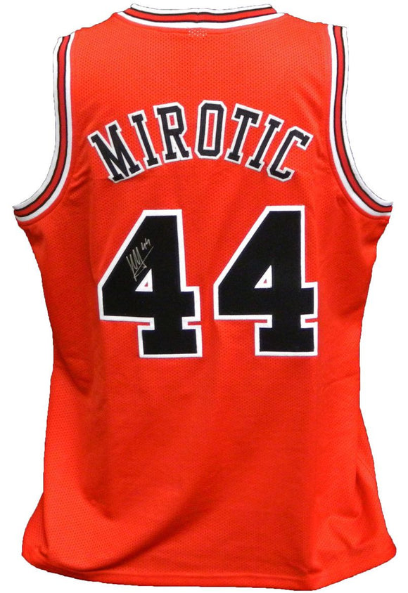 Nikola Mirotic Signed Autographed Chicago Bulls Basketball Jersey (Schwartz COA)
