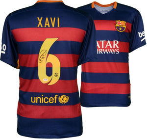 Xavi Hernandez Signed Autographed Barcelona Soccer Jersey (Fanatics COA)