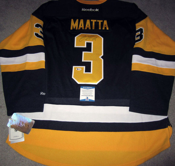 Olli Maatta Signed Autographed Pittsburgh Penguins Hockey Jersey (Beckett COA)