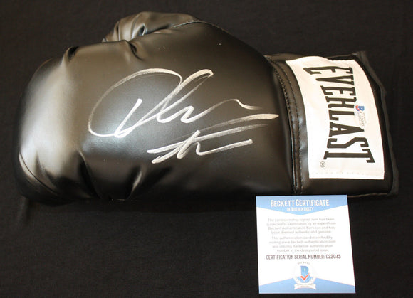 Amir Khan Signed Autographed Everlast Boxing Glove (Beckett COA)