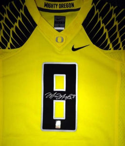 Marcus Mariota Signed Autographed Oregon Ducks Football Jersey (Mounted Memories COA)