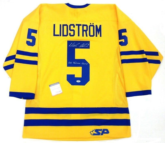 Nicklas Lidstrom Signed Autographed Team Sweden Hockey Jersey (PSA/DNA COA)