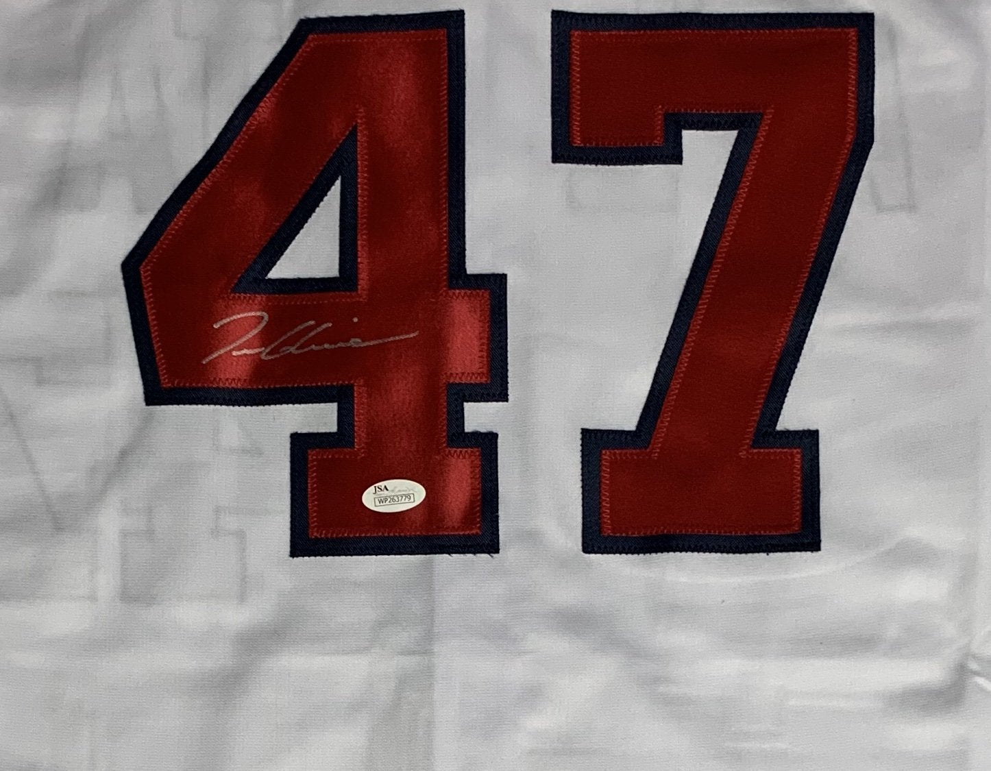Sold at Auction: Atlanta Braves Tom Glavine Signed Baseball Jersey